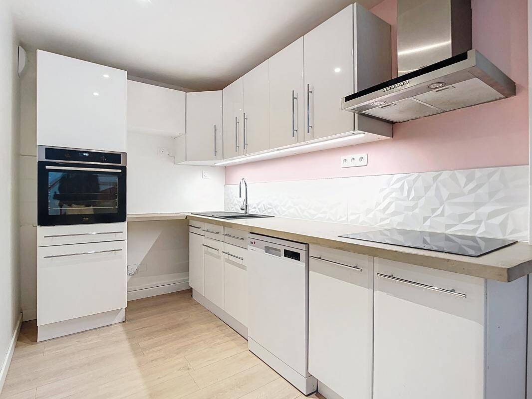 Appartement 3 pièces 71 m² · à Neuville-sur-Saône · 71 m² · 990 €