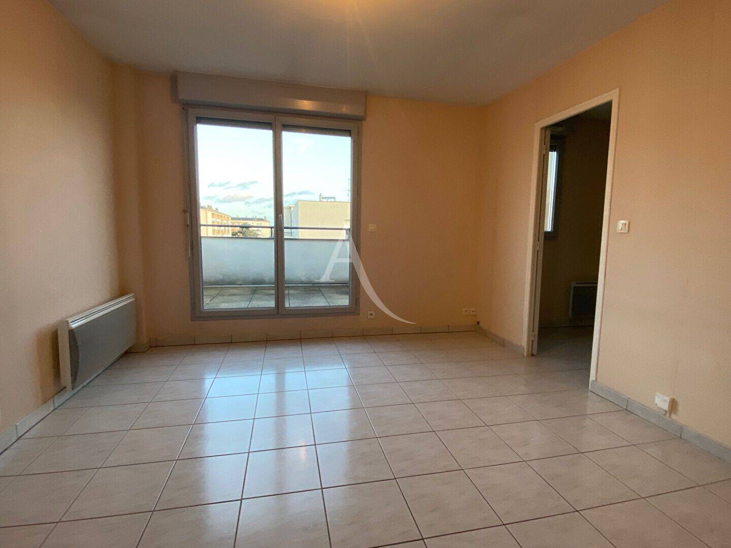Appartement 2 pièces 42 m² · à Trélazé · 42,3 m² · 567 €/mois