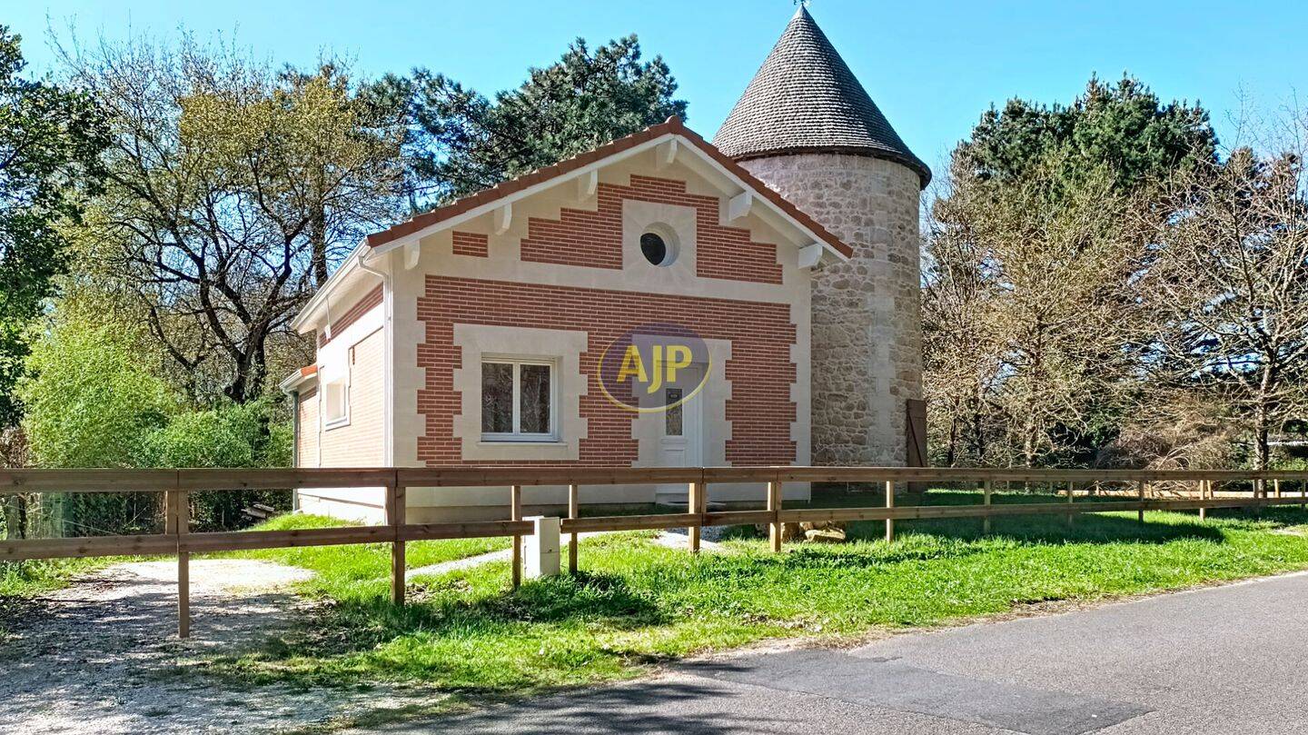 Maison 5 pièces 114 m² · à Talais · 114 m² · 450 000 €