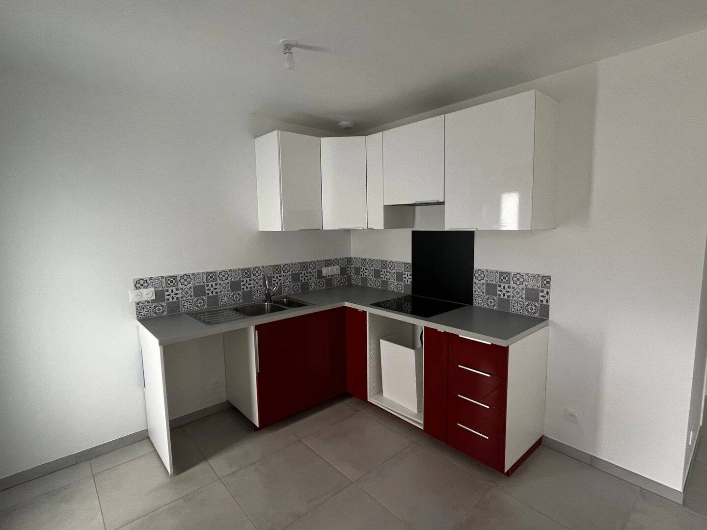 Maison 3 pièces 56 m² · à Saint-Morillon · 55,6 m² · 823 €