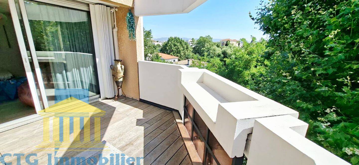 Appartement 2 pièces 53 m² · à Marseille 8ème Arrondissement · 52,5 m² · 258 000 €