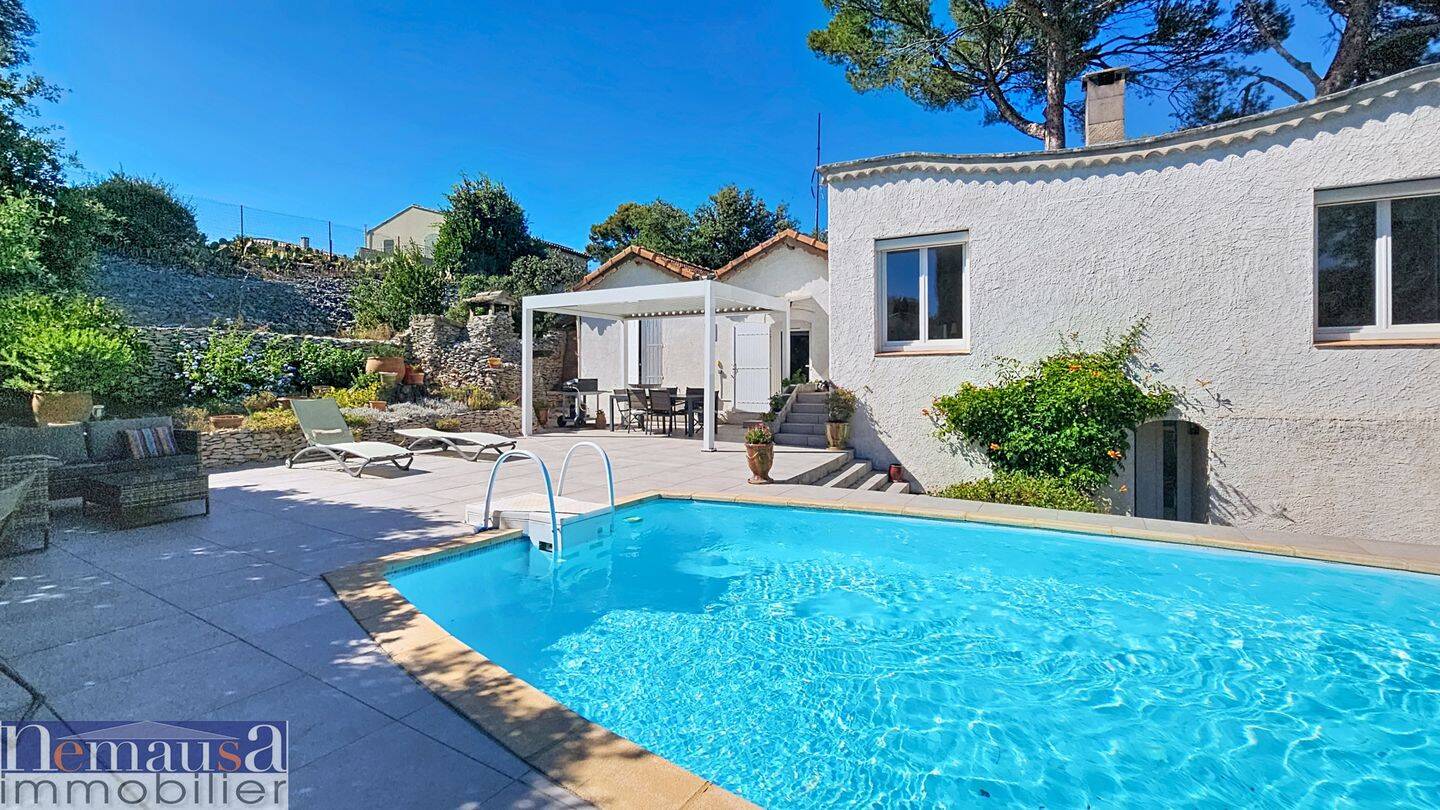 Maison 6 pièces 147 m² · à Nîmes · 147 m² · 449 000 €