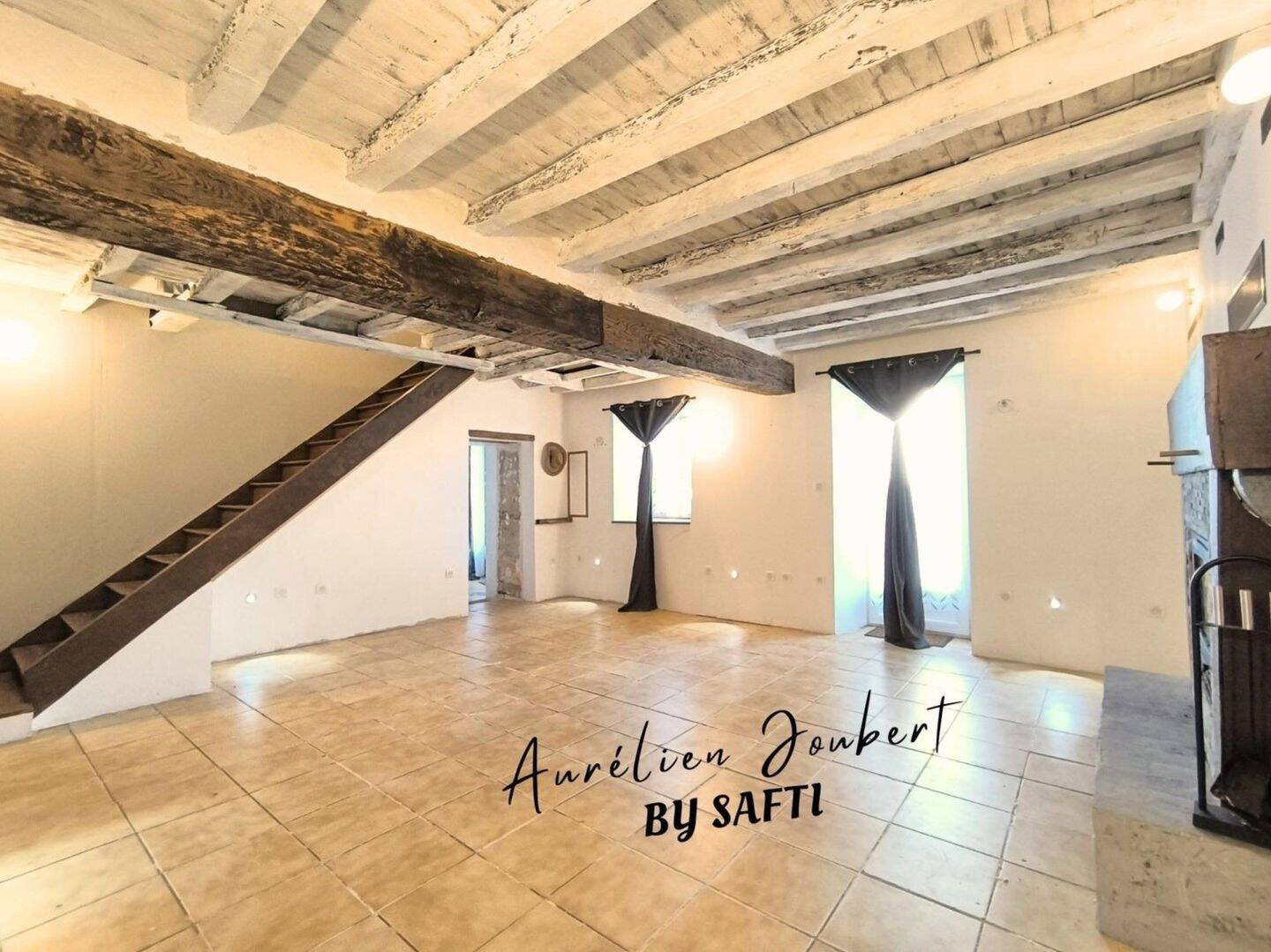 Maison 4 pièces 125 m² · à Oulches · 125 m² · 65 000 €