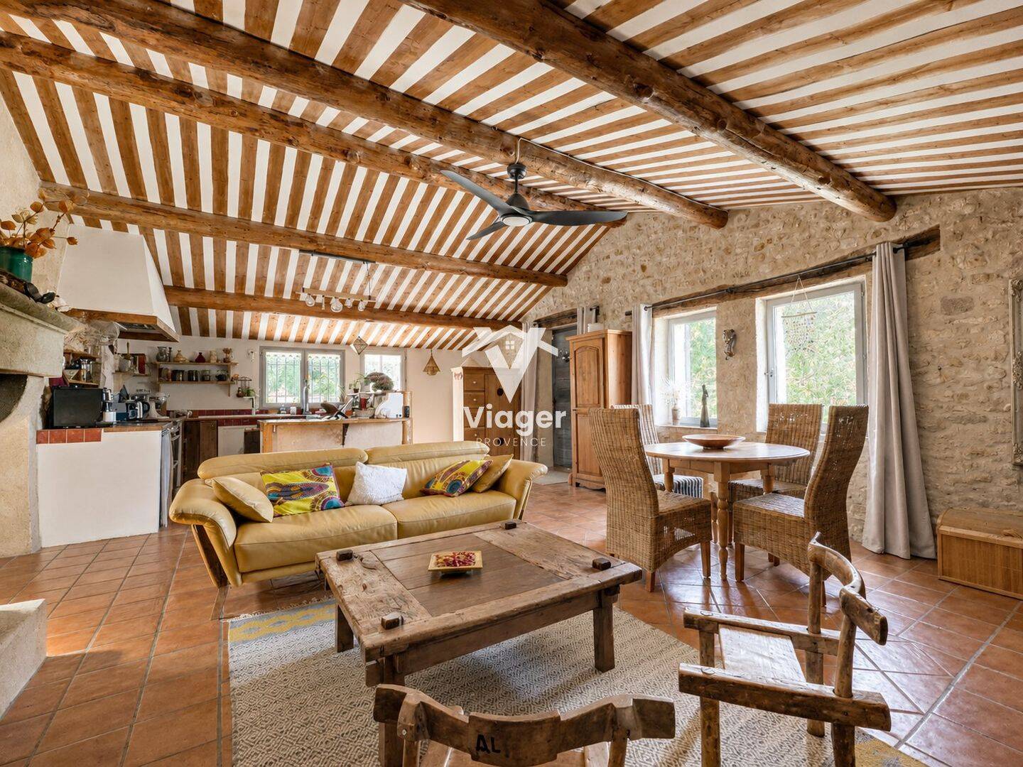 Maison 7 pièces 178 m² · à Céreste-en-Luberon · 178 m² · 292 900 €