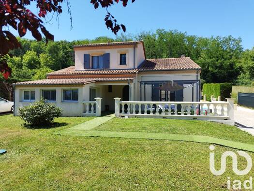 Maison à vendre 219 900 € 4 pièces 3 chambres 137,5 m² 3 446 m² de terrain Montcaret 24230