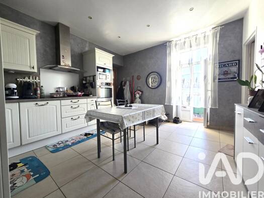 Appartement à vendre 275 000 € 4 pièces 2 chambres 80 m² Étage 1/3 Drap 06340