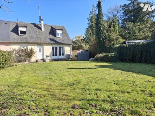 Maison à vendre 219 500 € 5 pièces 4 chambres 92 m² 675 m² de terrain Couëron 44220