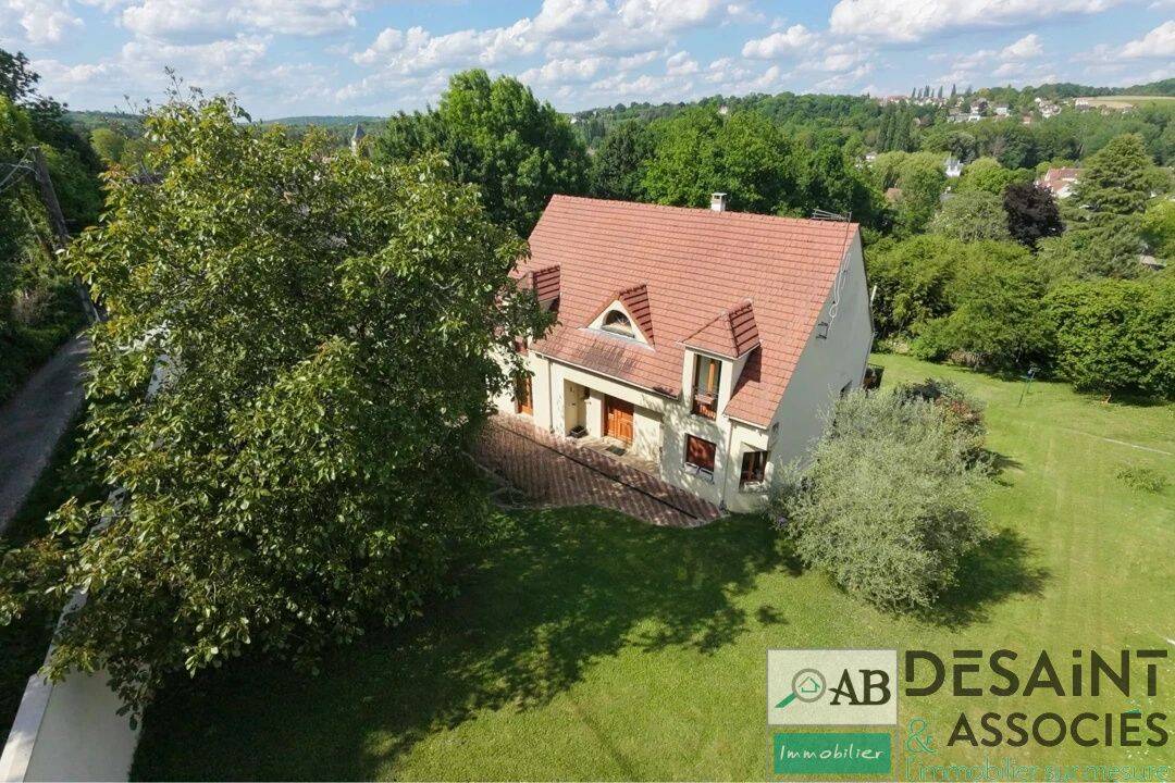 Maison 8 pièces 180 m² · à Villiers-sur-Morin · 180 m² · 549 000 €