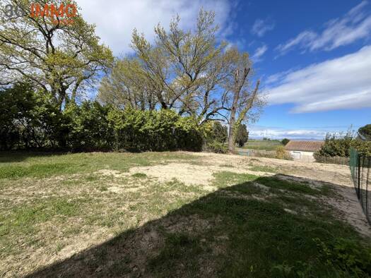 Terrain constructible à vendre 125 000 € 702 m² de terrain Saint-Geniès-de-Comolas 30150