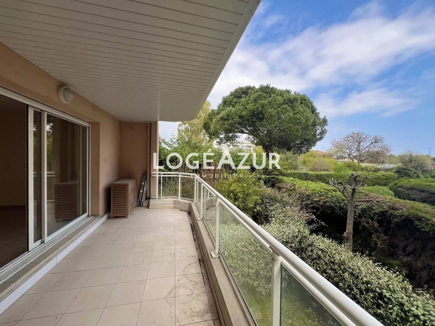 Appartement 3 pièces 57 m² · à Antibes · 56,5 m² · 329 000 €
