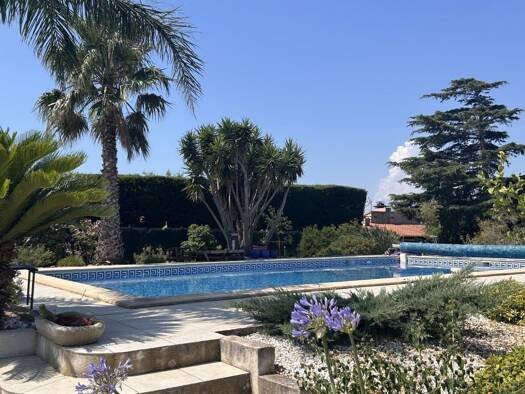 Villa à vendre 885 000 € 8 pièces 4 chambres 270 m² 3 090 m² de terrain Sud Cabestany 66330