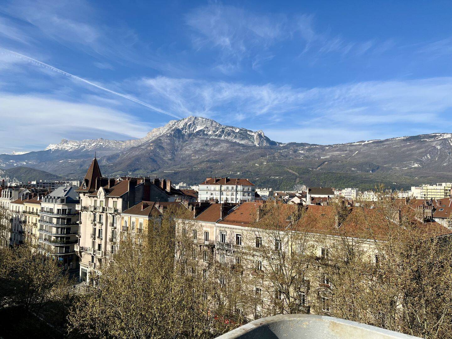 Appartement 6 pièces 148 m² · à Grenoble · 147,7 m² · 365 000 €
