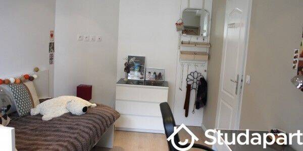 1 pièce 11 m² · à Compiègne · 11 m² · 430 €