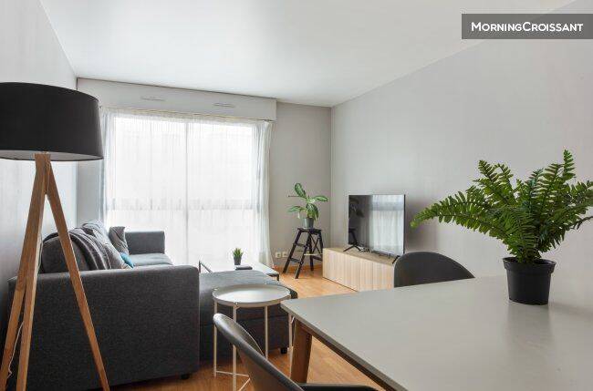 Appartement 3 pièces 65 m² · à Paris 19ème Arrondissement · 65 m² · 2 264 €