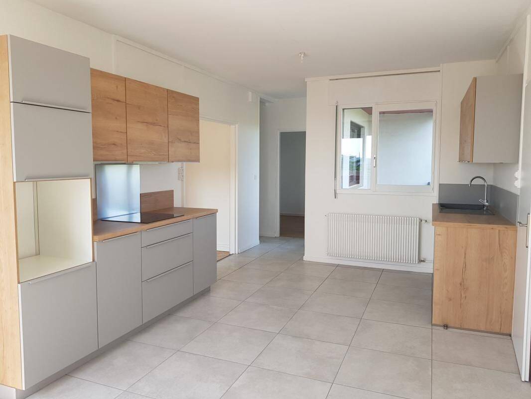 Appartement 3 pièces 79 m² · à Écully · 79 m² · 1 316 €