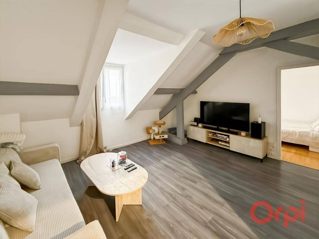 Appartement 2 pièces 42 m² · à Dammartin-en-Goële · 42,3 m² · 650 €/mois