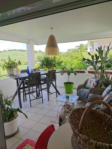 Appartement à vendre 249 690 € 3 pièces 2 chambres 70 m² Étage 1/3 Ducos 97224