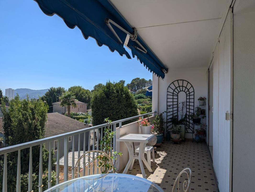 Appartement 3 pièces 78 m² · à La Seyne-sur-Mer · 77,7 m² · 1 100 €