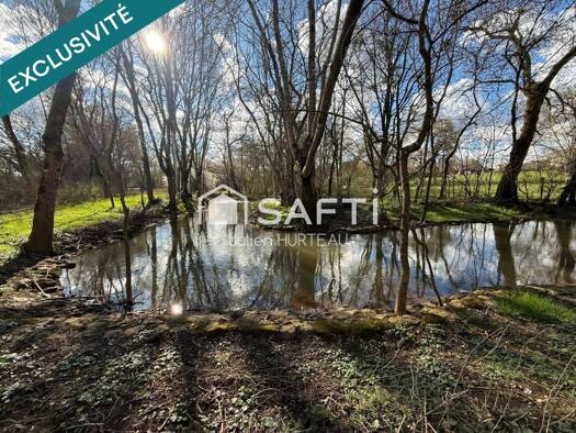 Propriété de loisirs à vendre 11 500 € 3 276 m² de terrain Vouillé 79230