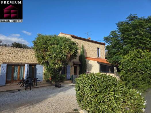 Maison à vendre 585 000 € 5 pièces 3 chambres 237 m² 10 600 m² de terrain Pierre Droite Saint-Estève 66240