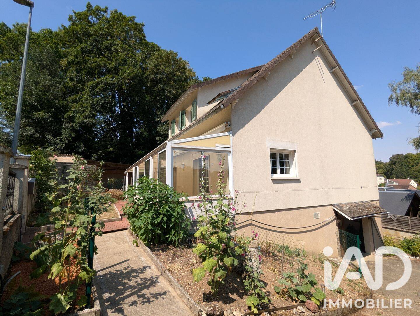 Maison 6 pièces 141 m² · à Gasville-Oisème · 141 m² · 249 000 €