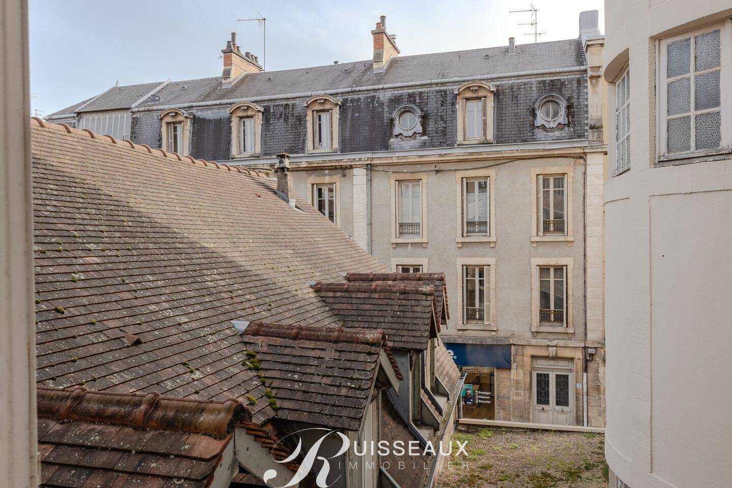 Appartement 5 pièces 100 m² · à Dijon · 100 m² · 299 000 €