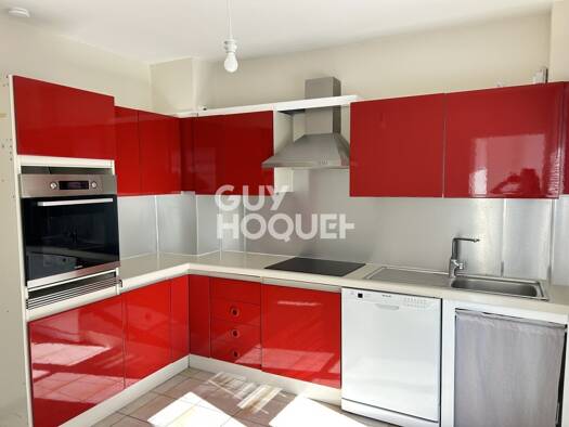 Appartement à louer 850 € 3 pièces 2 chambres 75 m² Étage 1/4 Nord Portes-lès-Valence 26800