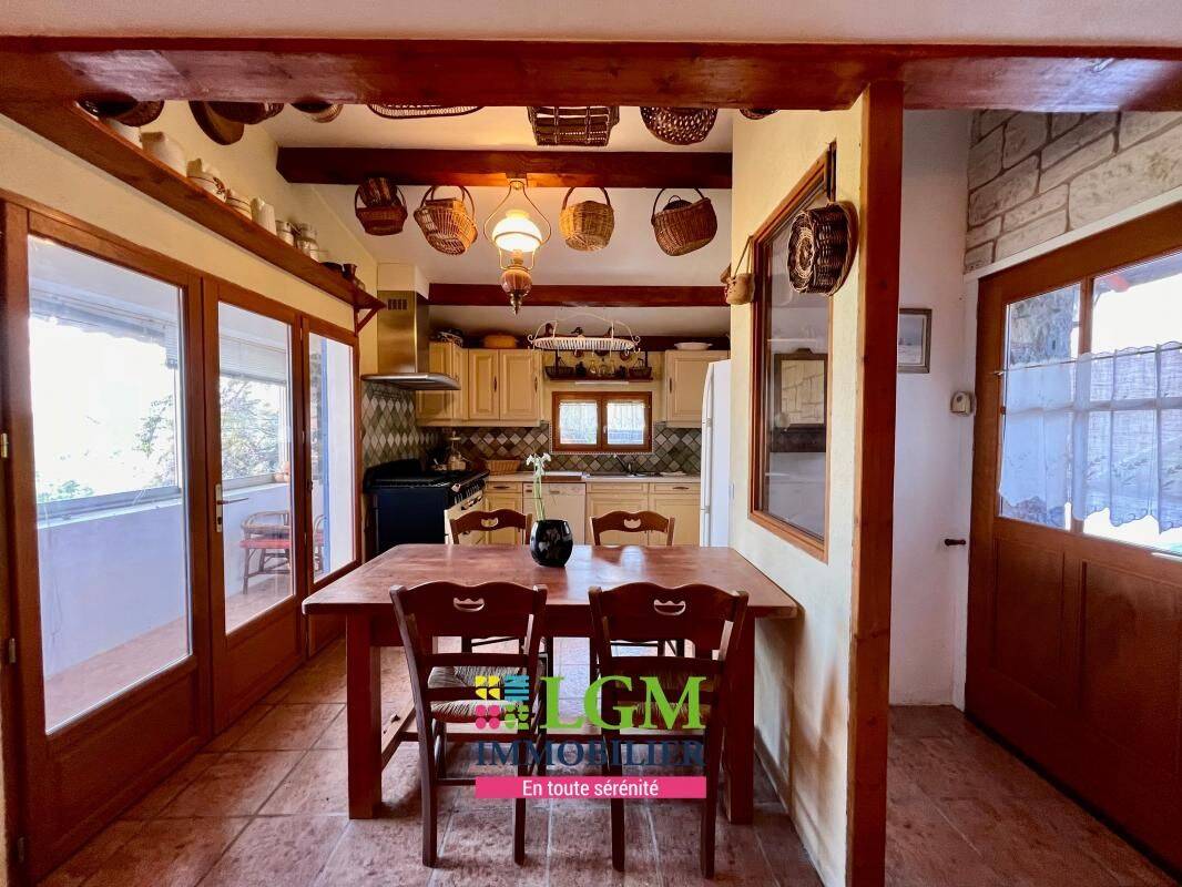 Maison 4 pièces 88 m² · à Mialet · 88 m² · 179 000 €