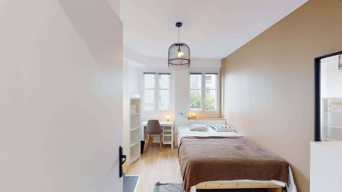 1 pièce 15 m² · à Paris 14ème Arrondissement · 15 m² · 900 €/mois