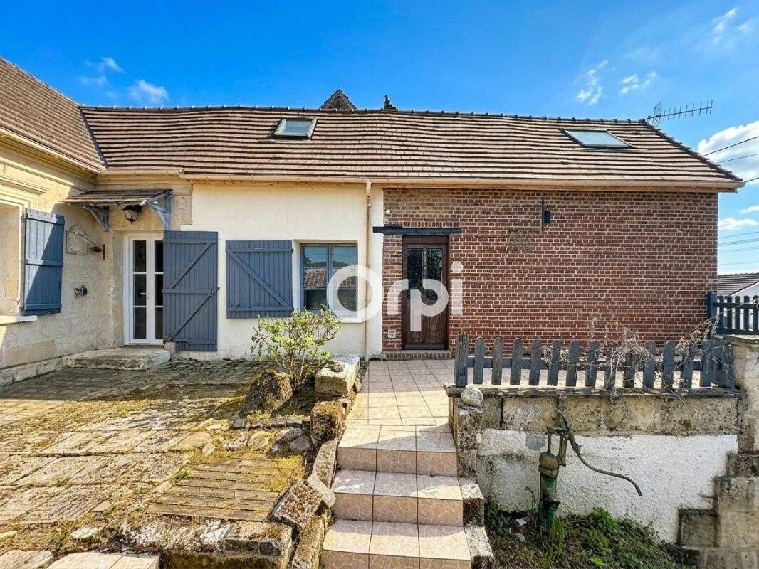 Maison 5 pièces 152 m² · à Cambronne-lès-Ribécourt · 152,3 m² · 166 000 €