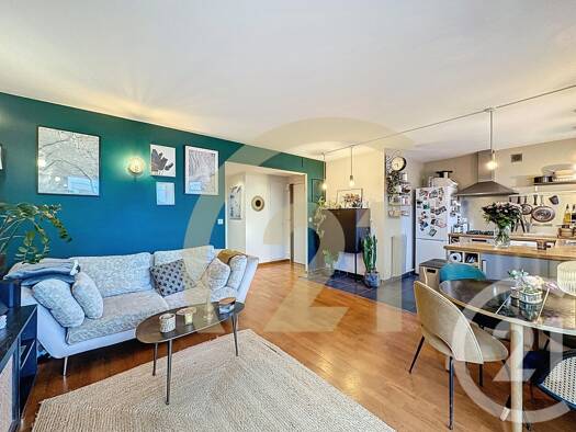 Appartement à vendre 359 000 € 3 pièces 2 chambres 60,8 m² Étage 4/4 Guipons Villejuif 94800