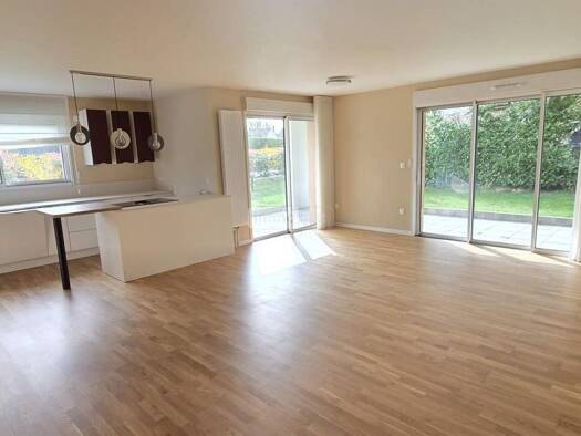 Appartement à vendre 349 900 € 4 pièces 3 chambres 106 m² RDC Mont-Saint-Aignan 76130