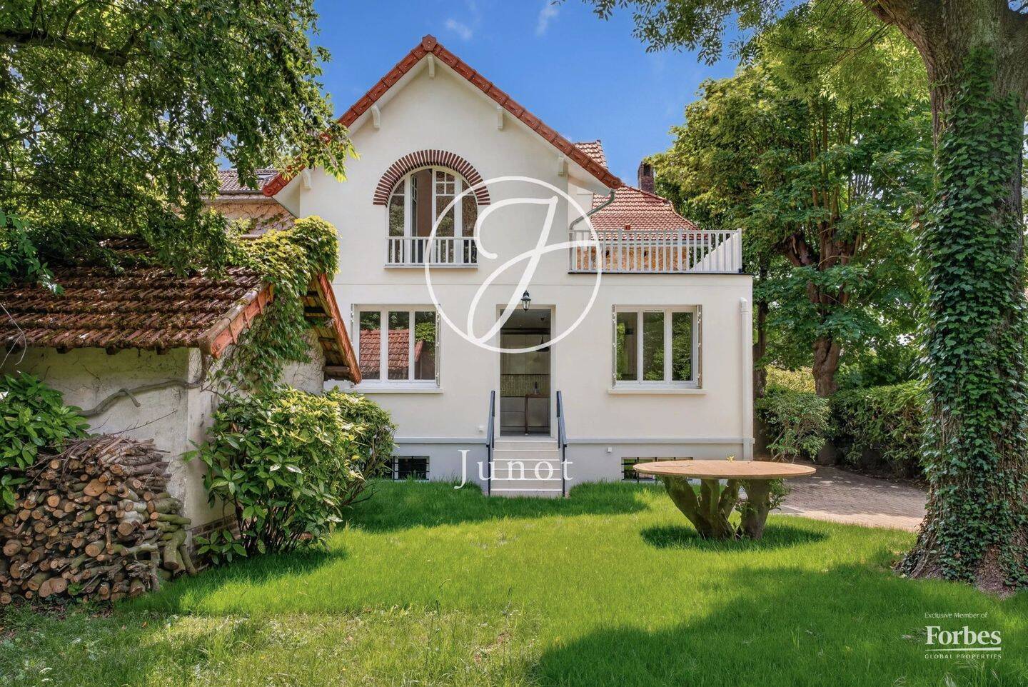 Maison 8 pièces 279 m² · à Saint-Cloud · 279 m² · 2 350 000 €