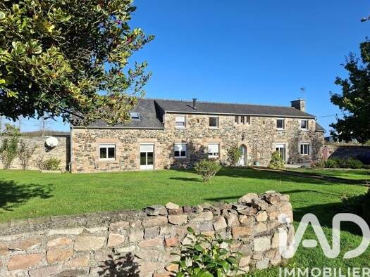 Villa à vendre 429 000 € 8 pièces 5 chambres 215 m² 3 885 m² de terrain Langoat 22450