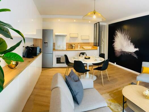 Colocation à louer 560 € 15 m² Étage 2/8 dès le 01/05/2026 Maison Blanche-Wilson Reims 51100