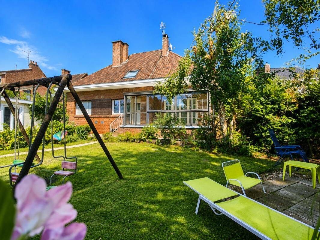 Maison 5 pièces 180 m² · à Santes · 180 m² · 477 000 €