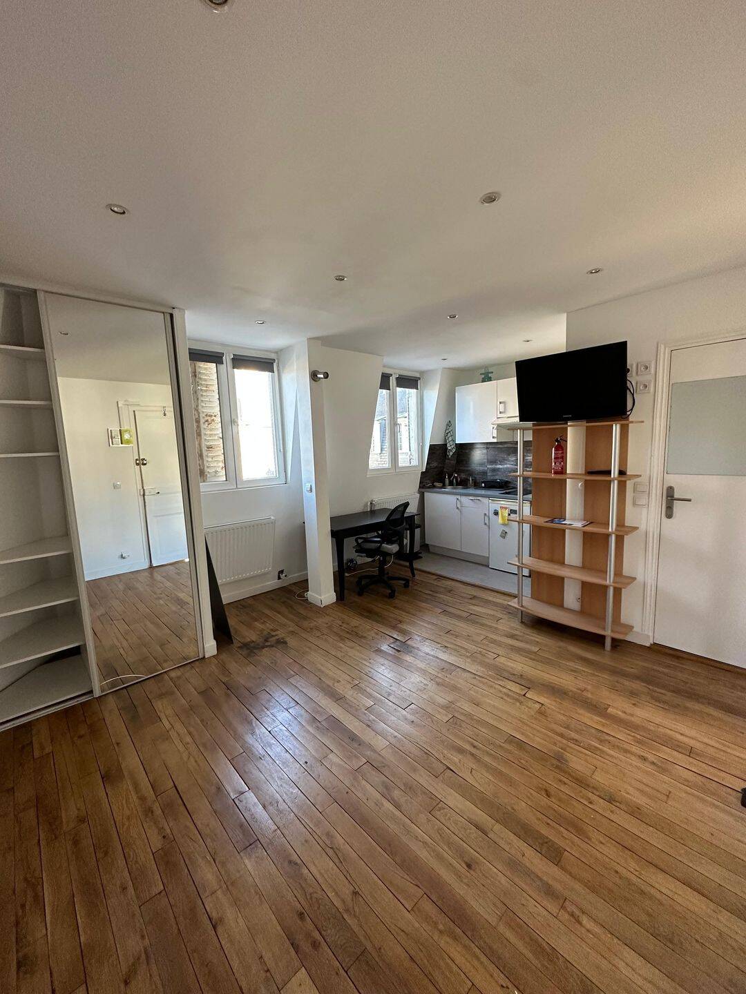 Appartement 1 pièce 19 m² · à Paris 16ème Arrondissement · 19 m² · 1 000 €