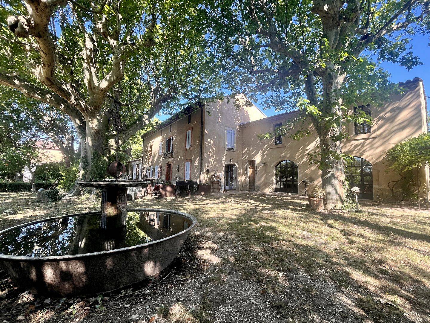 Maison 13 pièces 350 m² · à Carpentras · 350 m² · 995 000 €
