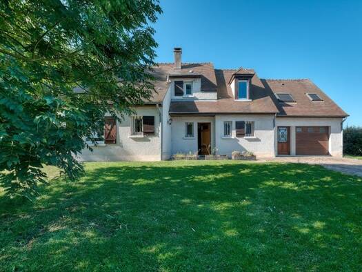 Maison à vendre 557 000 € 6 pièces 4 chambres 185 m² 2 507 m² de terrain Millemont 78940