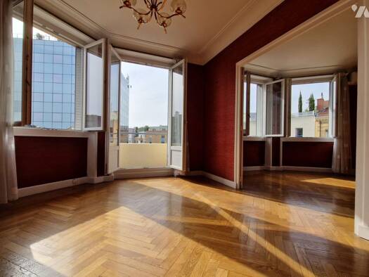 Appartement à vendre 260 000 € 2 pièces 1 chambre 65,3 m² 5ème étage Villeurbanne 69100