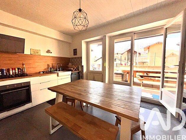 Appartement 5 pièces 142 m² · à Valgelon-la Rochette · 142 m² · 270 000 €