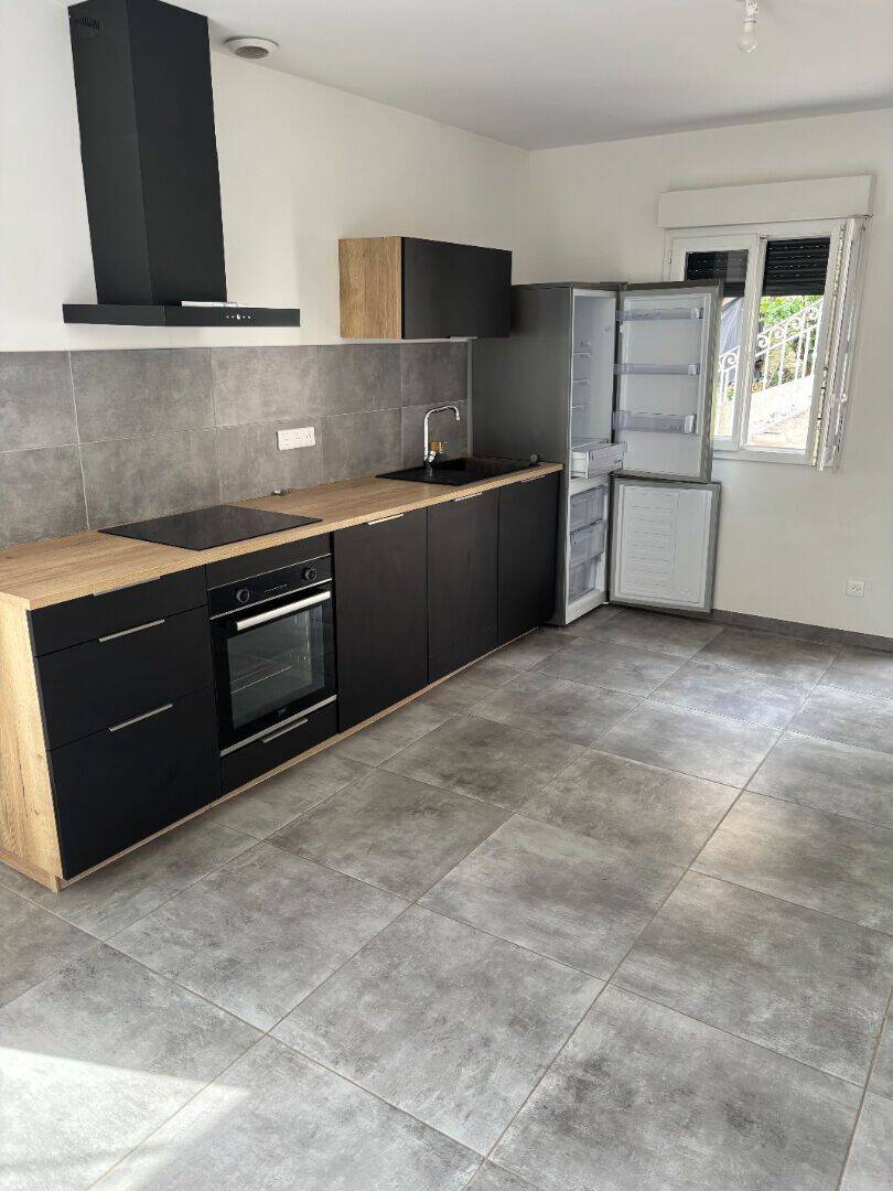 Appartement 3 pièces 55 m² · à Bastia · 55 m² · 900 €