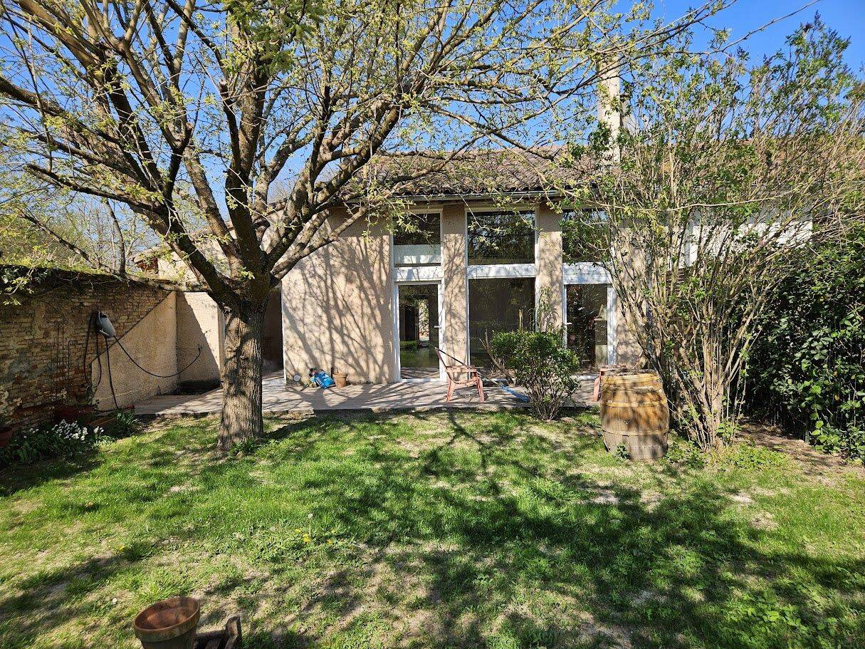 Maison 5 pièces 139 m² · à Frouzins · 139 m² · 1 680 €