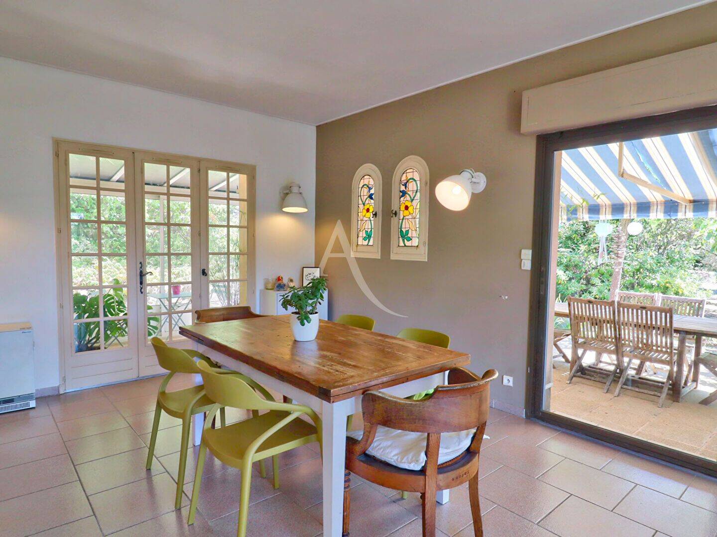 Maison 5 pièces 155 m² · à Pierrevert · 155 m² · 399 000 €