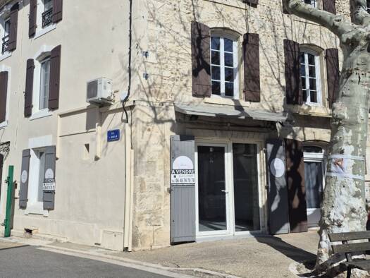 Immeuble à vendre 262 000 € 120 m² Eyragues 13630