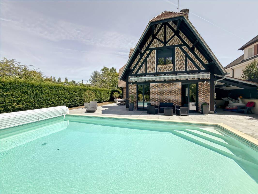 Maison 5 pièces 180 m² · à Orléans · 180 m² · 765 000 €