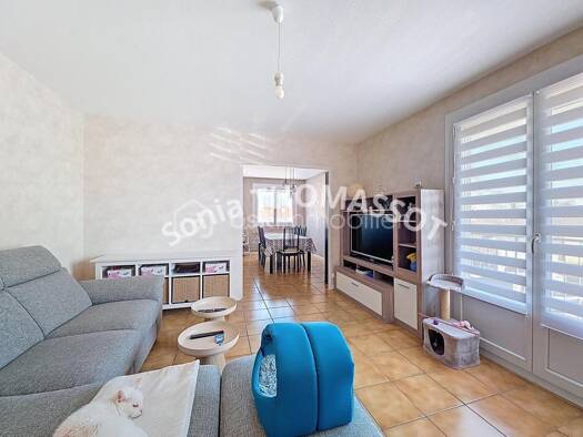 Appartement à vendre 219 500 € 5 pièces 3 chambres 83,8 m² Étage 1/4 Bief du Moulin Longvic 21600