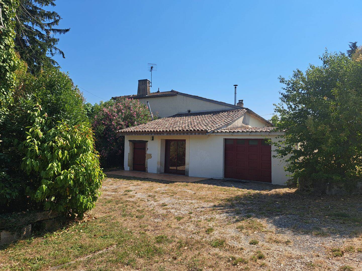 Maison 6 pièces 161 m² · à Saint-Pierre-d'Aurillac · 161 m² · 264 000 €
