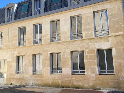 Local commercial à louer 910 € 40 m² de surface de vente Hastings Caen 14000