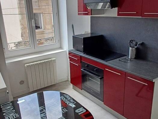 Appartement à louer 345 € 2 pièces 1 chambre 30 m² RDC Saint-Étienne 42000